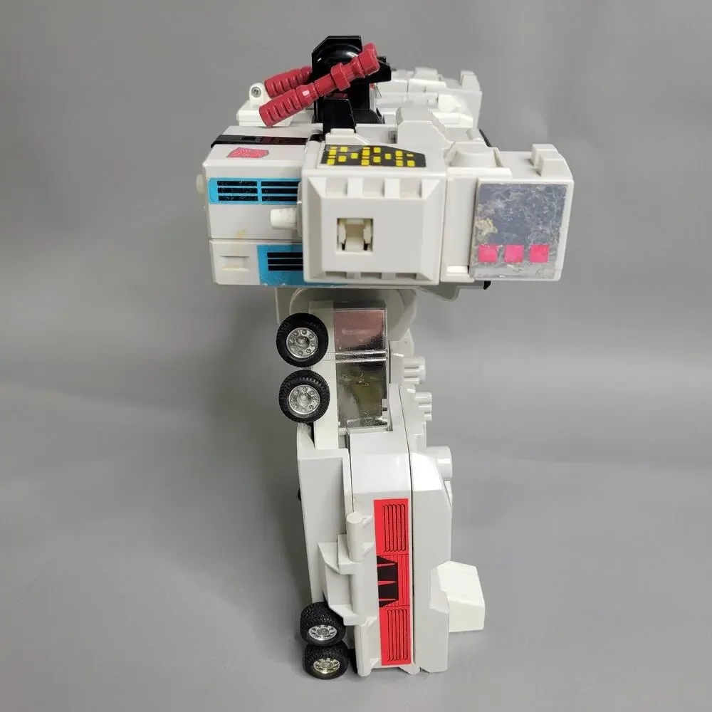 Vintage g1 transformers metroplex Hasbro Takara action figure 1985 NOT COMPLETE